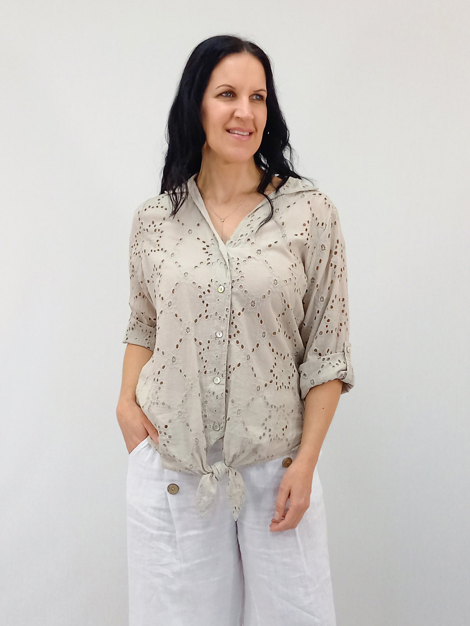 Aida Rose - Cloe Schiffy Button Up