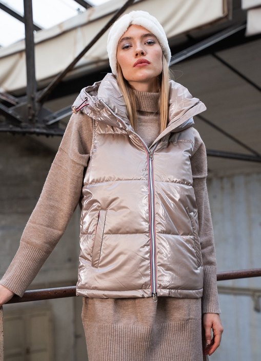 Elizabeth Scott - Laura Jo Puffer Vest