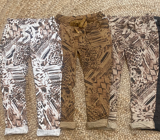 Elizabeth Scott - Tribal Print Pants